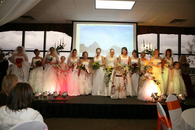 bridalshowphotos/yellowrose.jpg