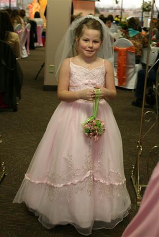 bridalshowphotos/yellowrose.jpg
